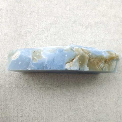 Opal niebieski cięty surowy 34x16 mm nr 173A