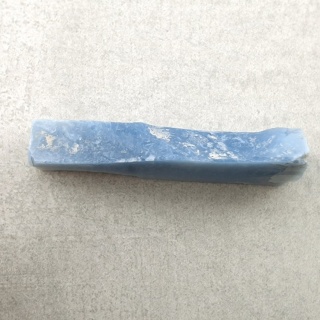 Opal niebieski cięty surowy 36x17 mm nr 126A