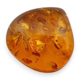 Bursztyn bałtycki kaboszon 13x13 mm nr A104