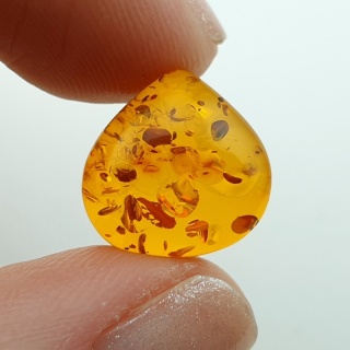 Baltic amber cabochon 13x13 mm no A104