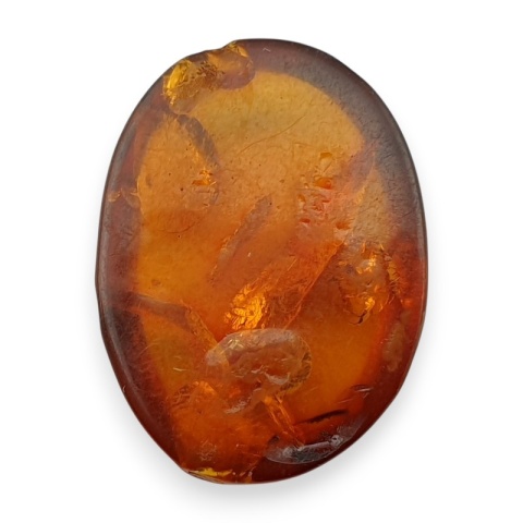 Bursztyn bałtycki kaboszon 18x13 mm nr 961
