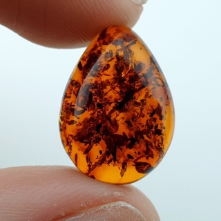 Bursztyn bałtycki kaboszon 18x13 mm nr A102