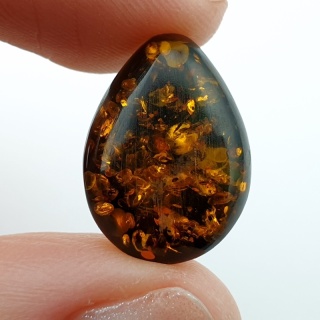 Bursztyn bałtycki kaboszon 18x13 mm nr A142