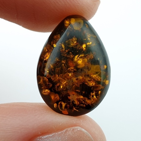 Bursztyn bałtycki kaboszon 18x13 mm nr A142