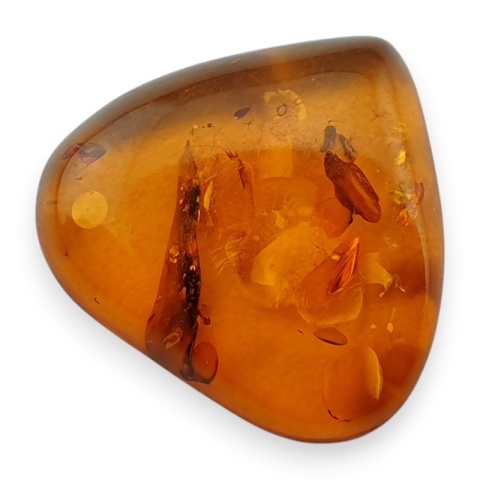 Bursztyn bałtycki kaboszon 14x13 mm nr A222