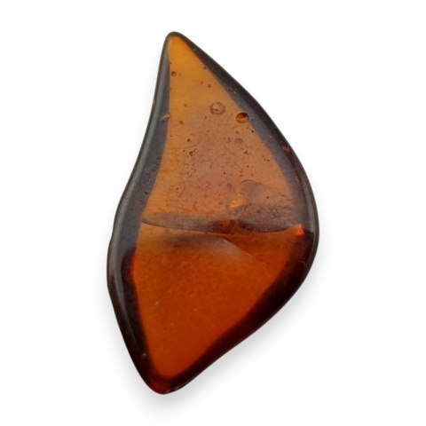 Bursztyn bałtycki kaboszon 15x8 mm nr A374