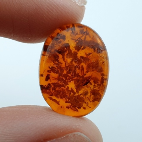 Bursztyn bałtycki kaboszon 18x13 mm nr A151