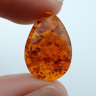 Bursztyn bałtycki kaboszon 18x13 mm nr A157