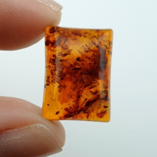 Bursztyn bałtycki kaboszon 18x13 mm nr A256