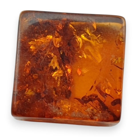 Bursztyn bałtycki płaski kwadrat 10x10 mm nr 22