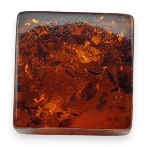 Bursztyn bałtycki płaski kwadrat 10x10 mm nr 66
