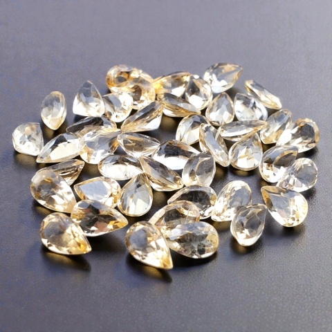 Cytryn łezka fasetowana 7-8x5 mm 1 szt