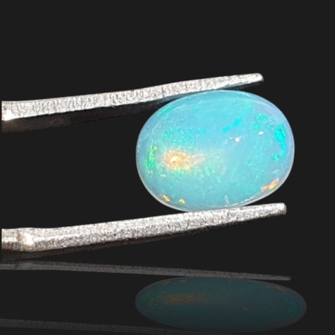 Ethiopian opal cabochon 10x10 mm no 942