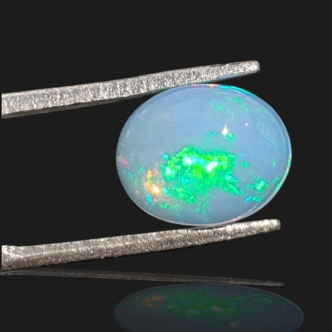 Ethiopian opal cabochon 10x8 mm no 948