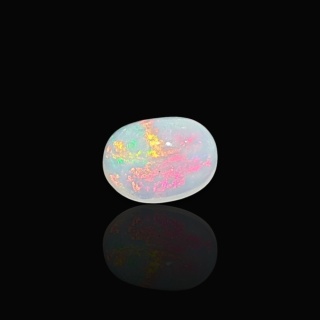 Opal z Etiopii kaboszon 11x9 mm nr 935