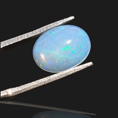Ethiopian opal cabochon 11x9 mm no 940