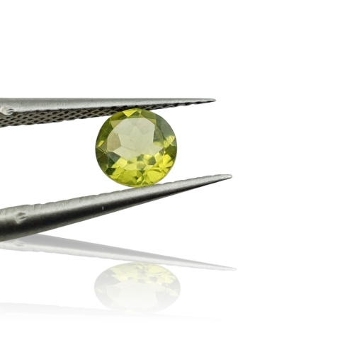 Perydot okrągły fasetowany fi 5 mm 1 szt