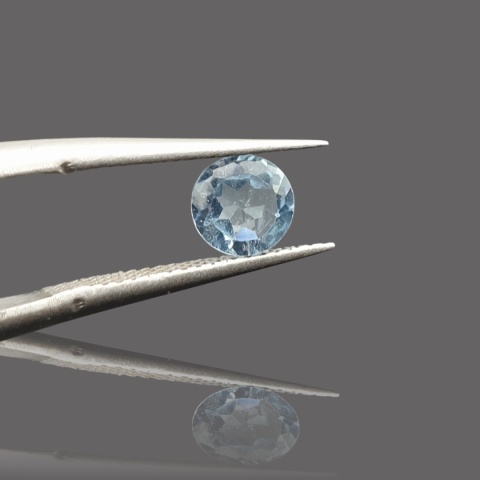 Topaz Sky Blue okrągły fasetowany fi 5 mm 1 szt