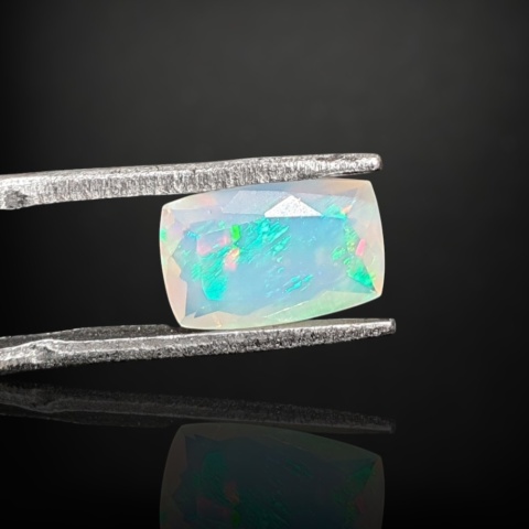 Ethiopian faceted opal 10x7 mm no A171