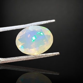 Ethiopian faceted opal 10x8 mm no A106