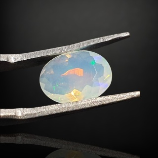 Opal z Etiopii fasetowany 10x8 mm nr A143