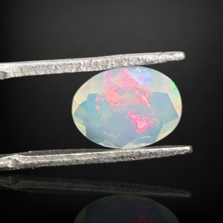 Opal z Etiopii fasetowany 10x8 mm nr A159