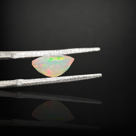 Ethiopian faceted opal 8x7 mm no A189