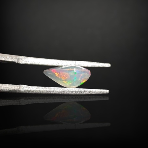Ethiopian faceted opal 9x6 mm no A184