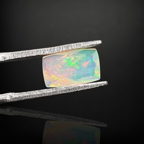 Ethiopian faceted opal 9x6 mm no A186