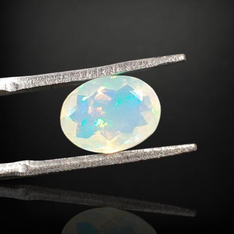 Ethiopian faceted opal 9x7 mm no A122