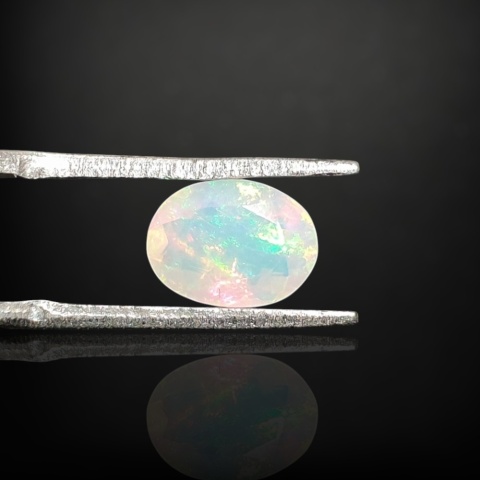 Ethiopian faceted opal 9x7 mm no A175