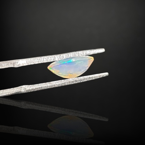 Ethiopian faceted opal 9x7 mm no A182