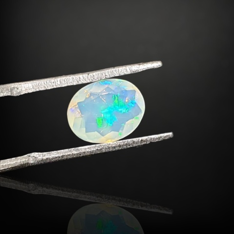 Ethiopian faceted opal 9x7 mm no A190