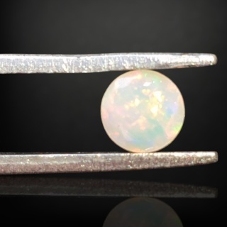 Opal z Etiopii fasetowany fi 5 mm nr A104