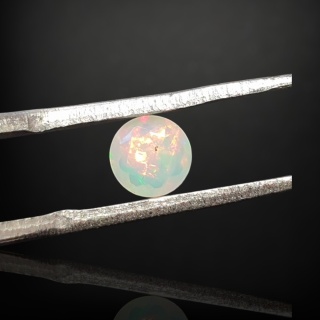 Opal z Etiopii fasetowany fi 5 mm nr A90