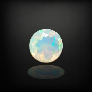 Ethiopian faceted opal fi 5 mm no A99