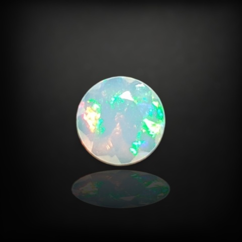Opal z Etiopii fasetowany fi 6 mm nr A59