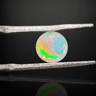 Opal z Etiopii fasetowany fi 6 mm nr A74