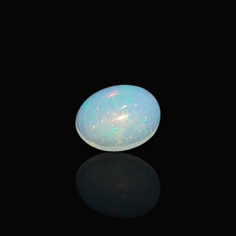 Ethiopian opal cabochon 8x6 mm no 956