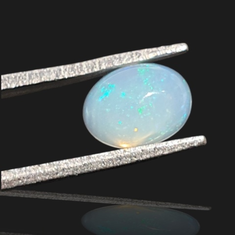Ethiopian opal cabochon 8x6 mm no 956