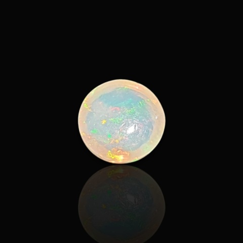 Ethiopian opal cabochon fi 8 mm no 980