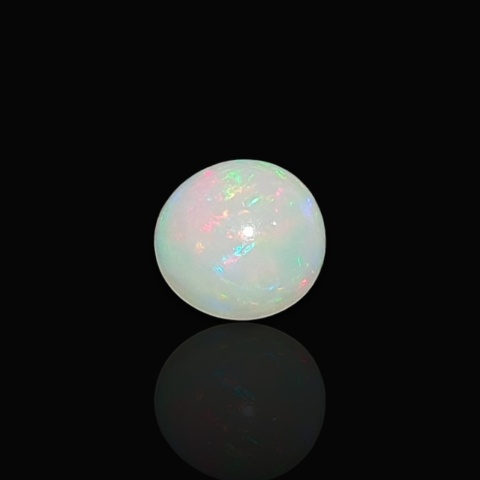 Ethiopian opal cabochon fi 8 mm no 985
