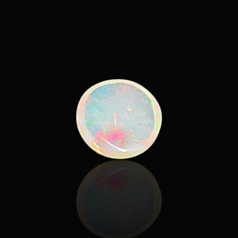 Ethiopian opal cabochon fi 8 mm no 990