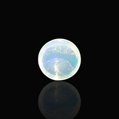 Ethiopian opal cabochon fi 8 mm no 992