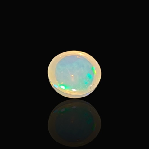 Ethiopian opal cabochon fi 9 mm no 962