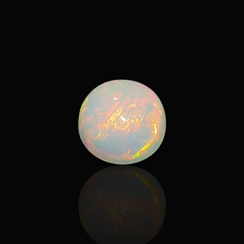 Ethiopian opal cabochon fi 9 mm no 963