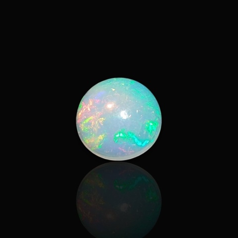 Ethiopian opal cabochon fi 9 mm no 966