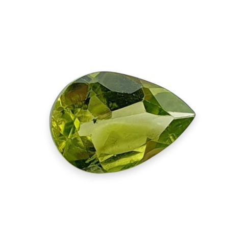 Perydot łezka fasetowana 9x6 mm nr 18