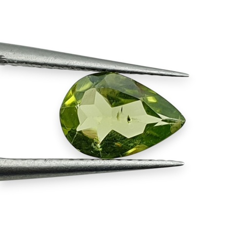 Peridote Teardrop Faceted 9x6 mm no 19