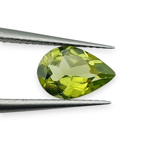 Perydot łezka fasetowana 9x6 mm nr 5